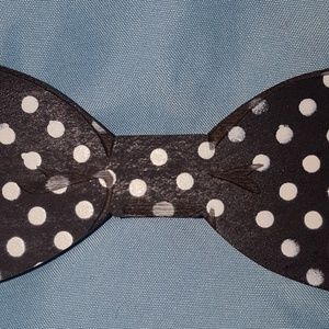 Magnetic wooden bow tie